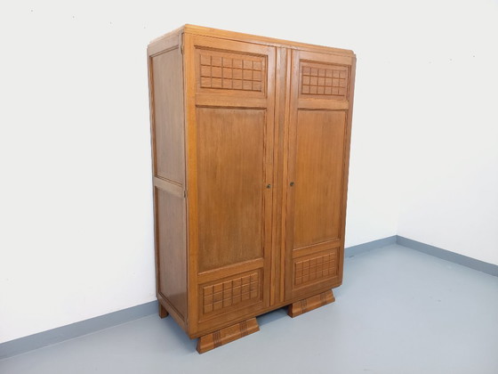 Image 1 of Armoire vintage style Art déco en bois de chêne massif des années 50