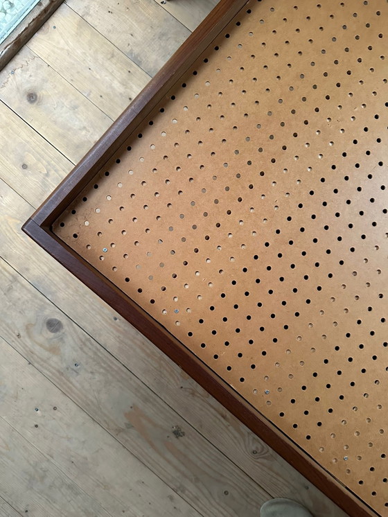 Image 1 of Chaise Longue danese in legno con cuscino rosa