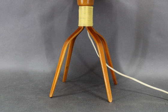 Image 1 of Lámpara de mesa de madera de los años 60,Checoslovaquia