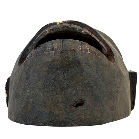 Antique Nepalese Shaman Mask with Large Eyes - Middle Hills - ca. 1900-1930, Sculpture, Wood, Red (photo 7 of 7)