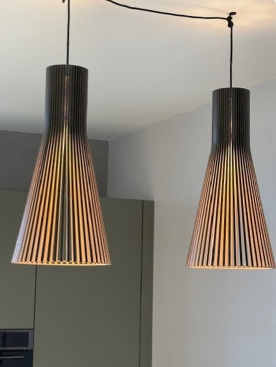 Image 1 of Secto 4200 black 2 times