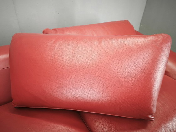Image 1 of Divanotti Italienisches freistehendes Zweisitzer-Sofa aus rotem Leder