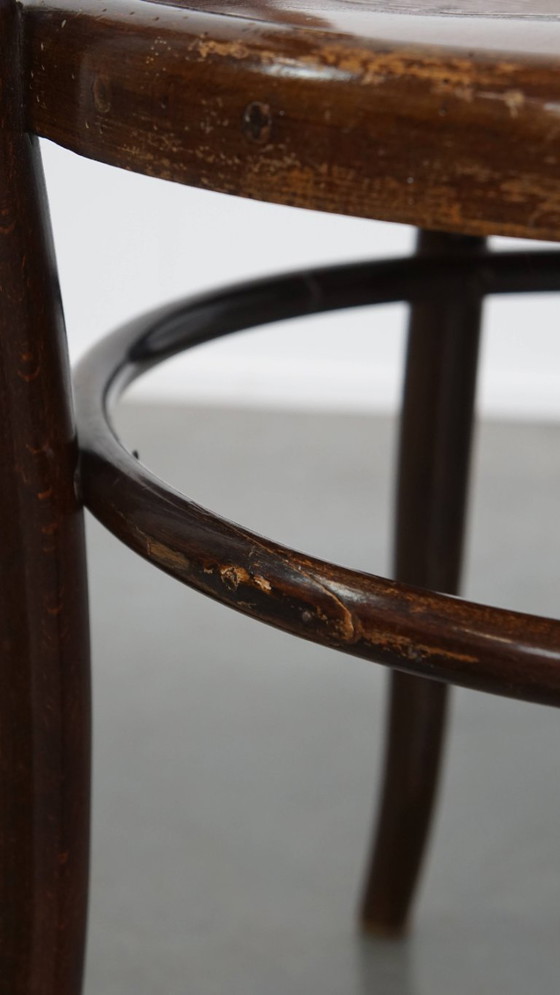 Image 1 of Silla antigua de diseño de madera de Mundus para Thonet con reposabrazos