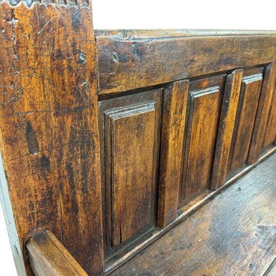 Image 1 of Panca antica spagnola in rovere – costruzione tradizionale con incastri a tenone e mortasa.
