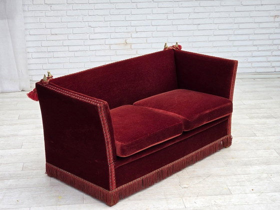 Image 1 of Deense tweezitsbank met neerklapbare armleuningen in Spaanse stijl, jaren 70, bekleed met velours.