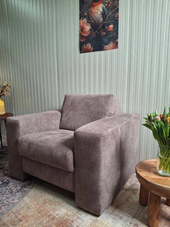 Image 1 of Luxurious armchair / 1-seater sofa in brushed leather, new