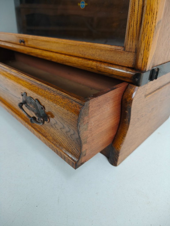 Image 1 of Antieke houten Globe-Wernicke boekenkast