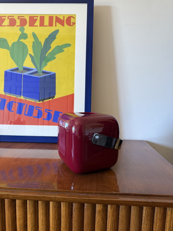 Image 1 of Secchiello per il ghiaccio rosso Space Age, Guzzini Italia, circa anni &#39;70