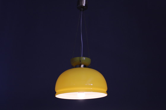 Image 1 of Hanglamp 1970 van geel glas, Tsjecho-Slowakije