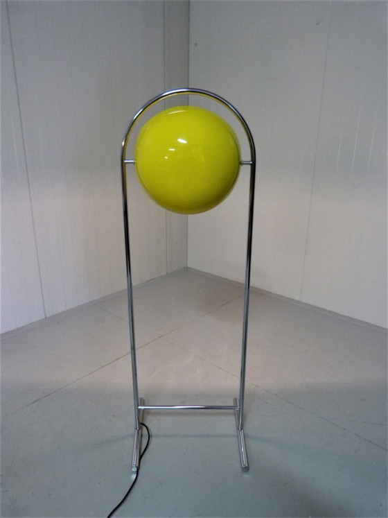 Image 1 of Cosack gelbe Blumentopf-Stehlampe 1960er-70er Jahre