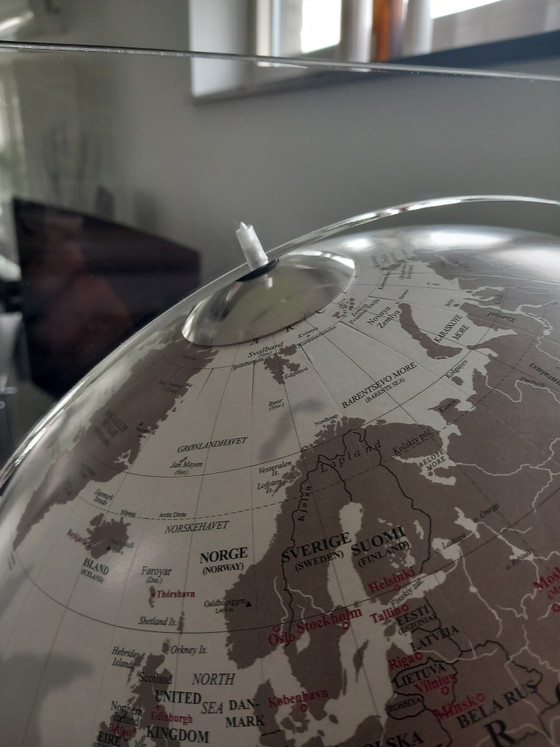 Image 1 of Zofolli Globe