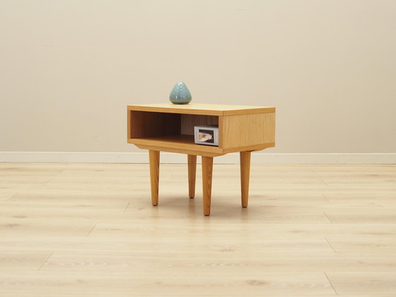 Image 1 of Table de chevet en chêne, design scandinave