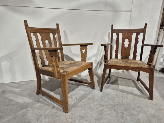 Image 1 of Due poltrone in rovere in stile brutalista Arts & Crafts.