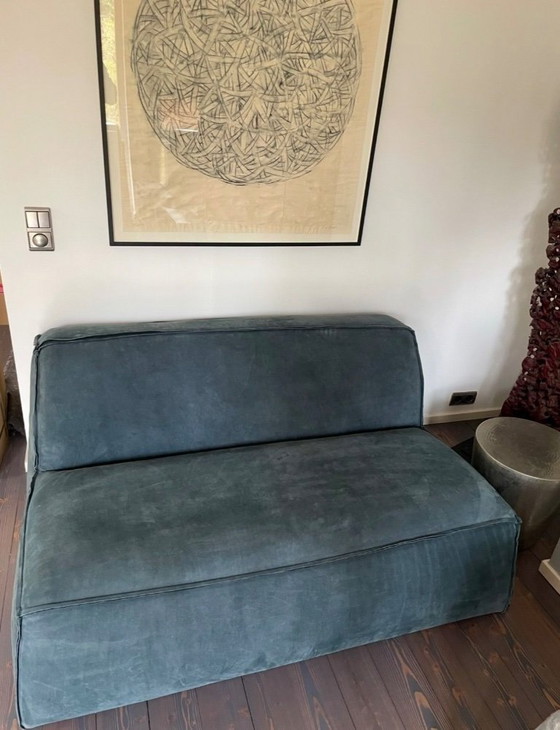 Image 1 of Baxter Damasco-bank in satijnleer, duifblauw