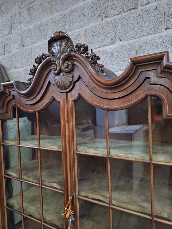 Image 1 of Vetrina in noce del XIX secolo