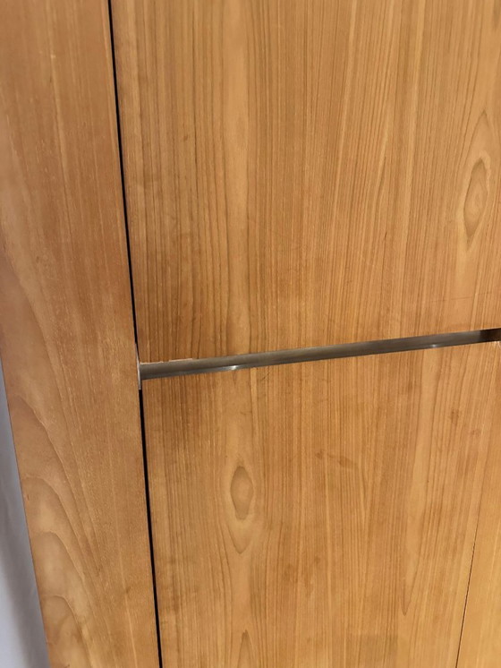 Image 1 of Wunderschöner Teakholz-Kleiderschrank