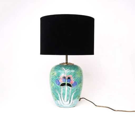 Chinese Famille vert vintage table lamp with butterfly