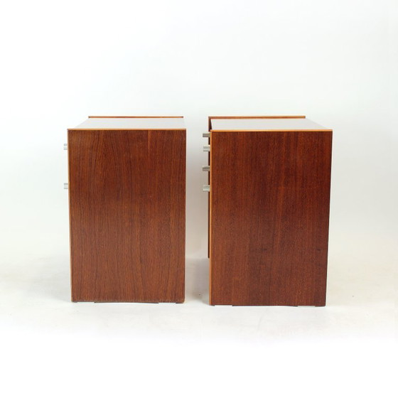 Image 1 of Ensemble de 2 tables de chevet carrées en acajou, Tchécoslovaquie, années 1970