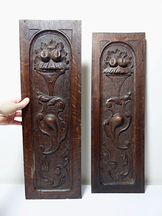 Image 1 of Par de paneles decorativos de pared antiguos de madera tallada del siglo XIX.