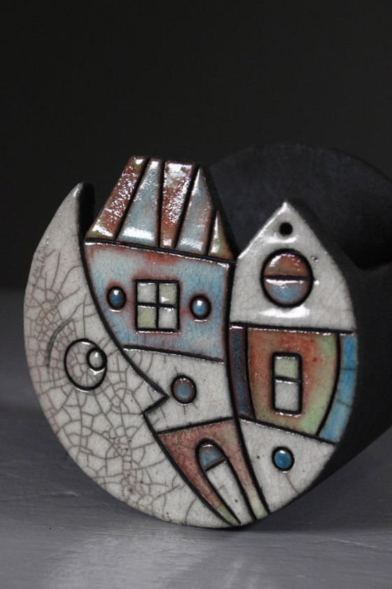 Image 1 of Antonella Facci - Raku vaas in postmodern designdorp Italië