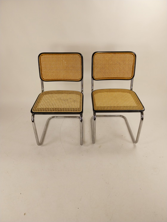 Image 1 of 2 x Marcel Breuer buisframe stoelen S32 door Thonet 1980's
