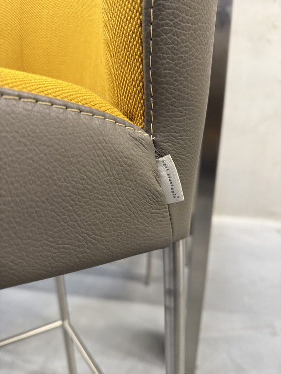 Image 1 of Bert Plantagie Edge Bartafel + 4 Mambo barstoelen 