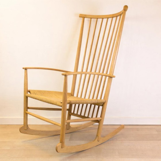 Image 1 of Sedia a dondolo vintage in stile Hans Wegner, anni '60