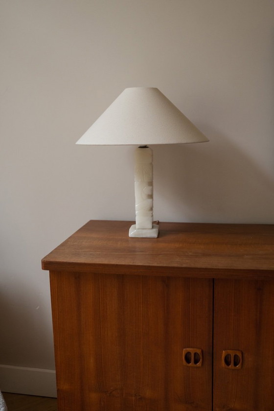 Image 1 of Vintage Off white onyx table lamp