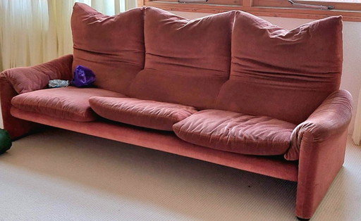 Cassina Maralunga three-seater sofa by Vico Magistretti