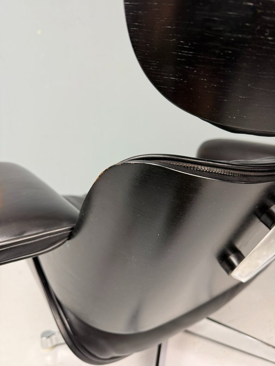 Image 1 of Poltrona Eames Lounge completamente nera di Herman Miller, anni '70