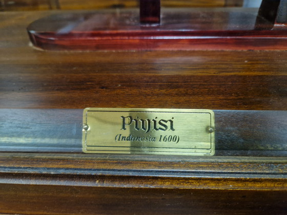 Image 1 of Yacht a vela in vetrina