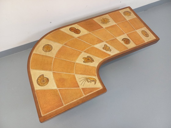 Image 1 of Barrois comma-shaped coffee table with vintage shell motifs in wood and Vallauris ceramic from the 1960s and 70s