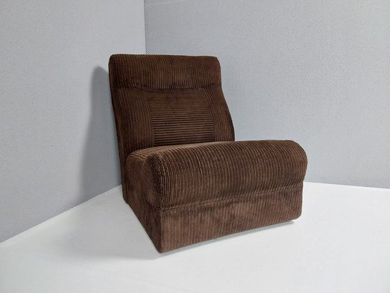 Image 1 of Poltrona vintage in tessuto a coste marrone, anni '70