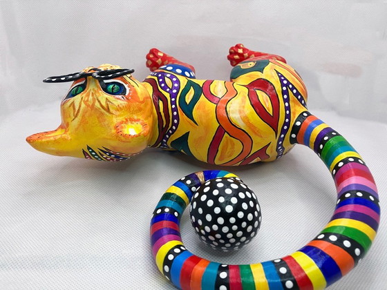 Image 1 of Una bellissima statuina magica a forma di gatto. Realizzata a mano dall'artista.