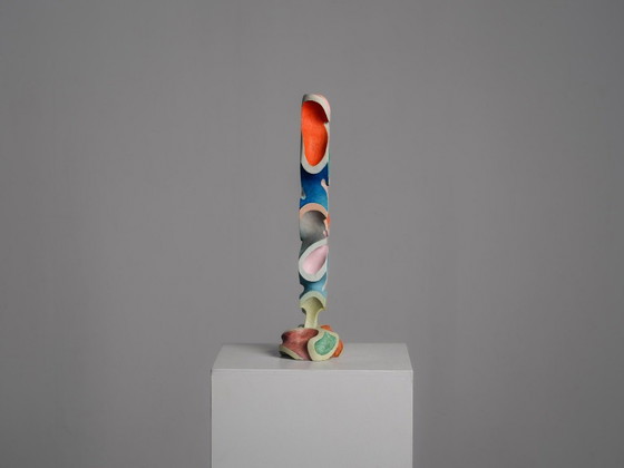 Sculptures Abstraite Polychrome en Bois, Attribuée à Ivan Stoyanov, Bulgarie, 1981 (photo 2 of 10)