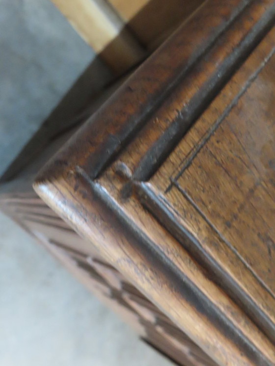 Image 1 of Eikenhouten kast laat 19de eeuw