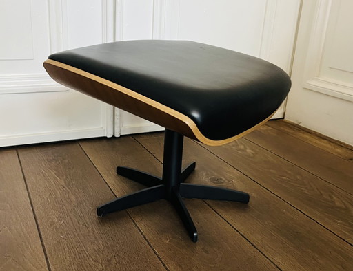 Leolux cream voetenbank/ hocker