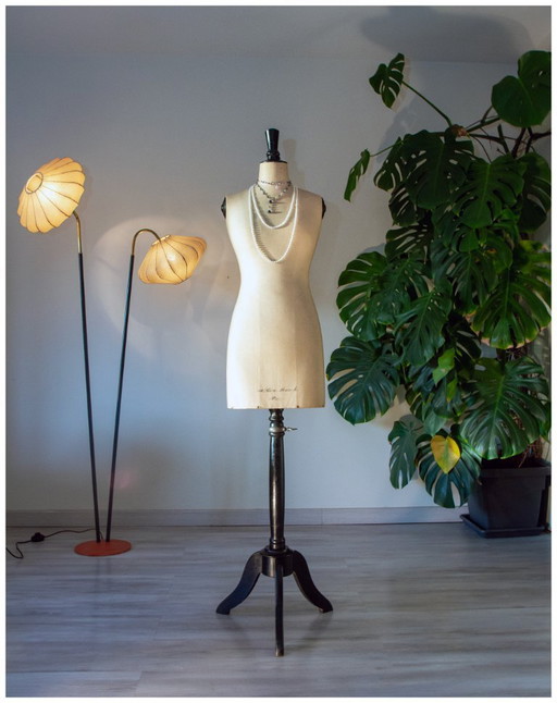 Mannequin Girard Paris, pour "Au bon marché" début 20 -ème (image 1) Mannequin Girard Paris, pour "Au bon marché" début 20 -ème