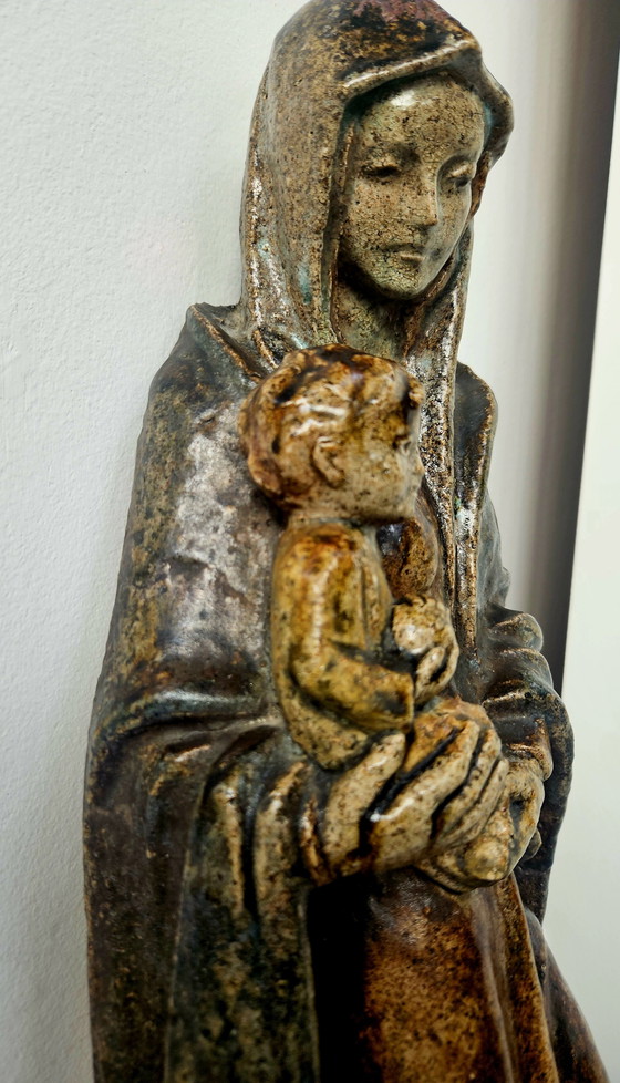 Image 1 of Ceramic statue of Mary wall model