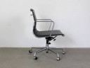 Vitra EA 117 Bureaustoel, Charles & Ray Eames