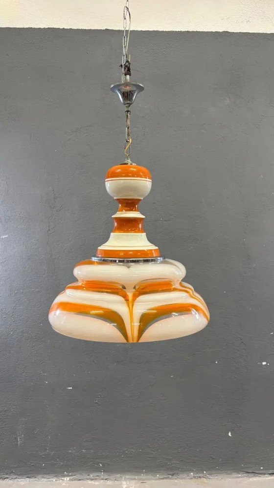 Image 1 of Italiaanse hanglamp van kunstglas, oranje en wit, handgeblazen kroonluchter, jaren 70