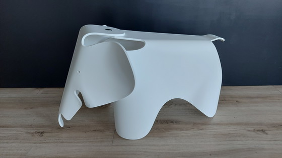 Image 1 of Vitra Eams Elefante Blanco
