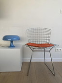 Bertoia chair (knoll)
