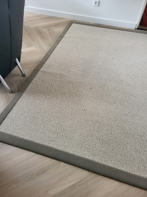 Van Besouw vloerkleed 230 x 200, custom made