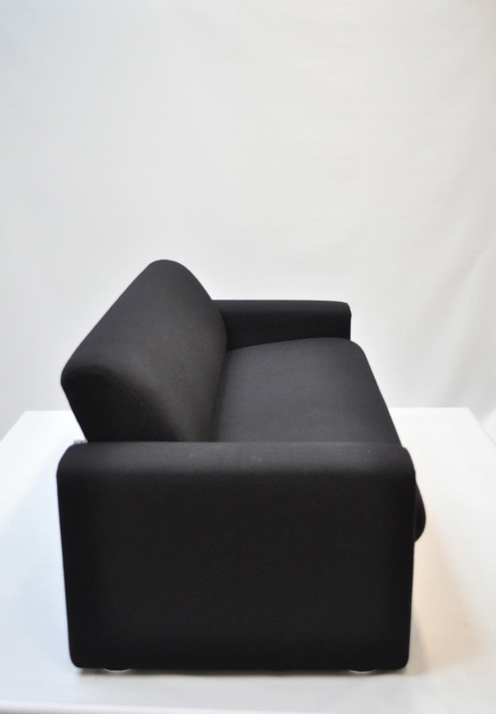 Image 1 of Artifort 691 - 2,5 posti - Completamente restaurato e rivestito in Kvadrat