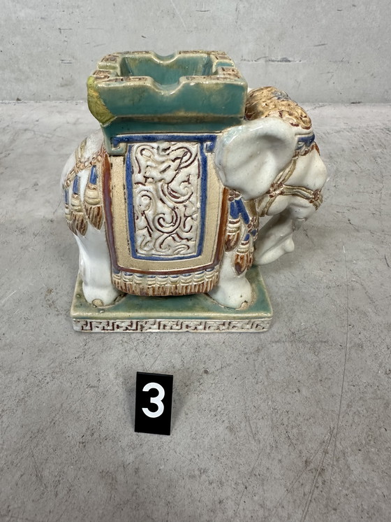Image 1 of Cendrier vintage à éléphant - céramique