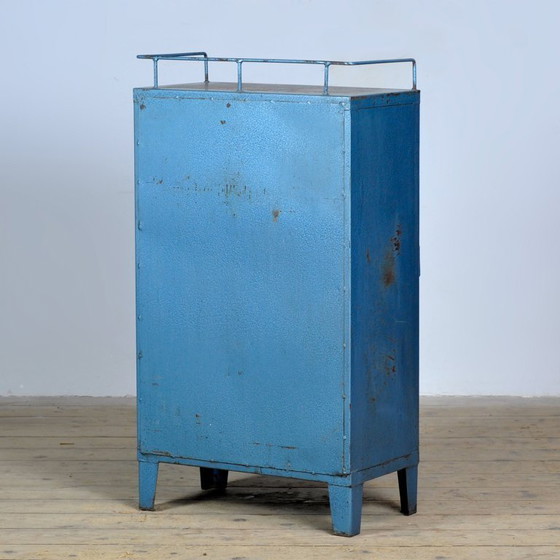 Image 1 of Piccolo mobile industriale in ferro con quattro cassetti, anni '70