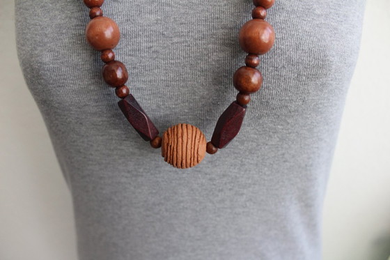 Image 1 of Lange ketting van natuurlijke houten kralen, bruin, handgemaakt, uniek stuk