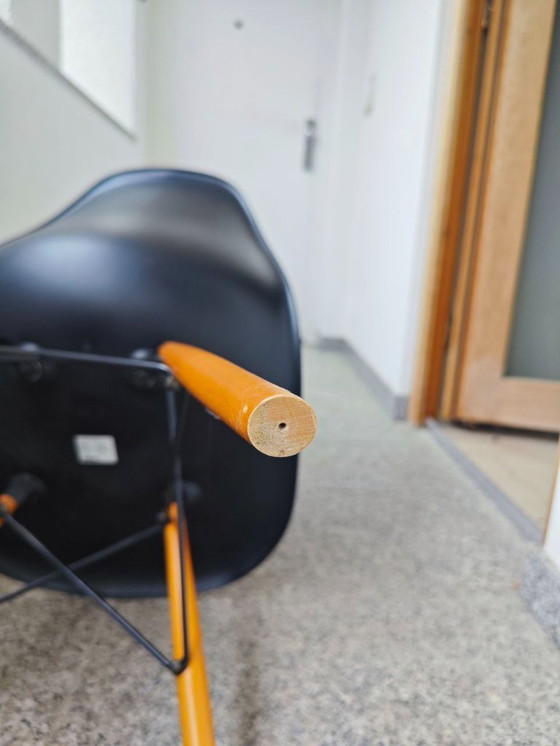 Image 1 of Vitra – Eames Plastic Side Chair DSW, color black