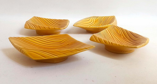 Set of 4 Verceram France ceramic bowls